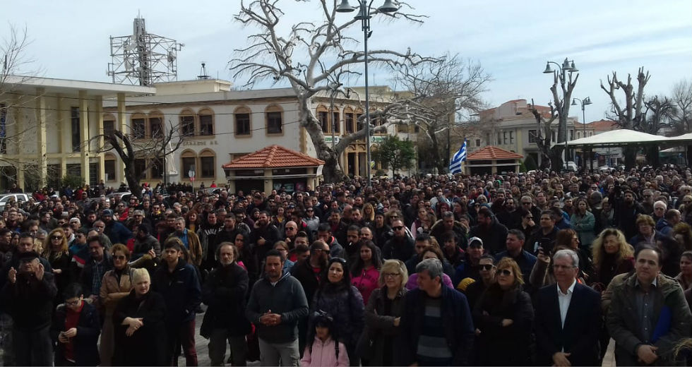 Στέλνουν τα ΜΑΤ πίσω, μετά τη λαϊκή οργή για το όργιο καταστολής