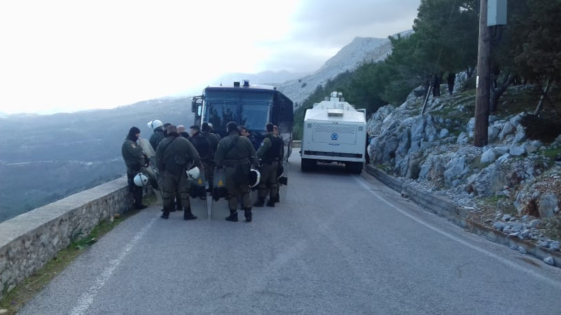 Ποινές με αναστολή για τον ξυλοδαρμό αστυνομικών στη Χίο