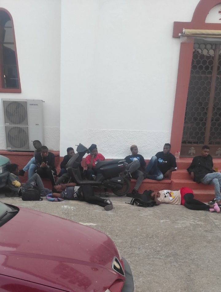 Δώδεκα πρόσφυγες σε εκκλησία στα Καρδάμυλα της Χίου