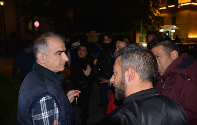 Χρυσαυγίτικη επίθεση με πέτρες εναντίον καταυλισμού στη Χίο