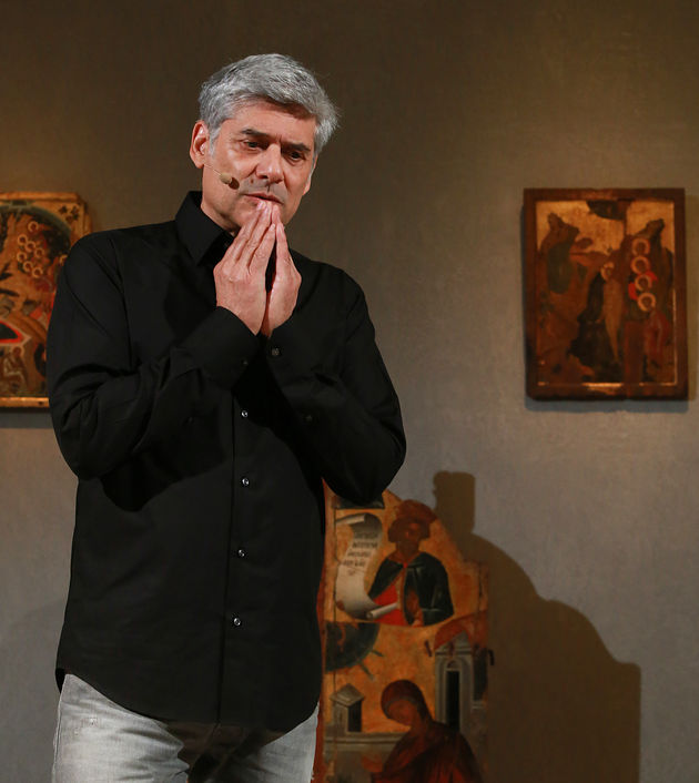 «Ο Ελληνας έχει φιλότιμο και αγαπάει την αληθινή ζωή»
