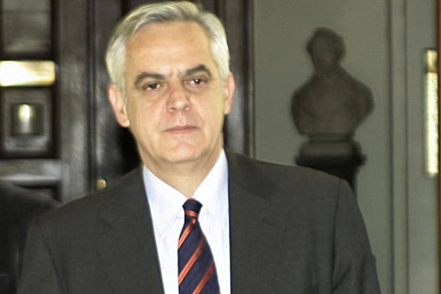 «Ψεκασμένοι» Ελληνες εντός και εκτός Βουλής