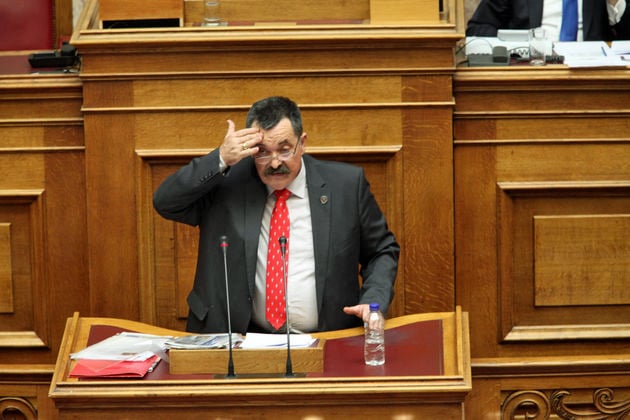 «Ψεκασμένοι» Ελληνες εντός και εκτός Βουλής