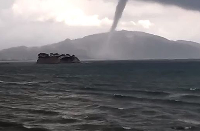 Καταστροφές από το πέρασμα της καταιγίδας