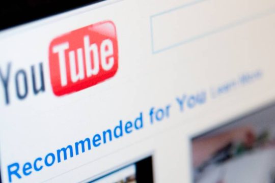 Το YouTube περιορίζει την έκθεση εφήβων σε βίντεο για το βάρος και τη φυσική κατάσταση