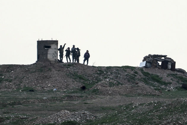 Στρατιωτικές ετοιμασίες εν όψει της τουρκικής επιχείρησης στη Συρία