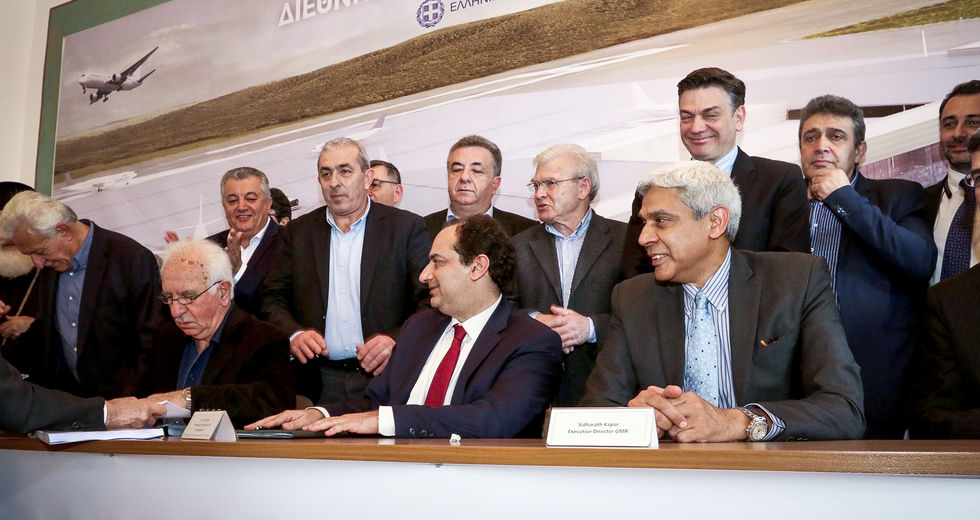 Αντάλλαξαν βέλη για το Καστέλλι