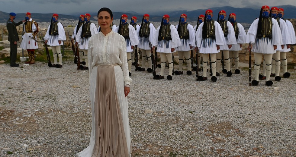 Λούφα και παραλλαγή η σοπράνο